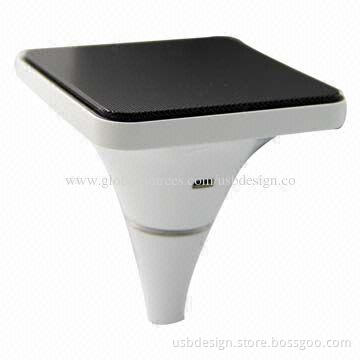 Simple white and black Bluetooth speaker set